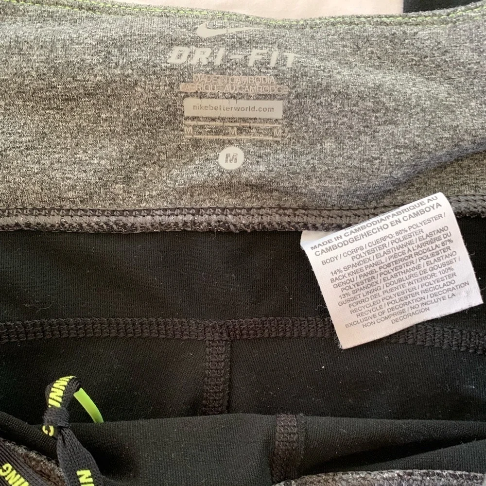 Nike Dri-Fit Women's 3/4 Leggings Size Medium